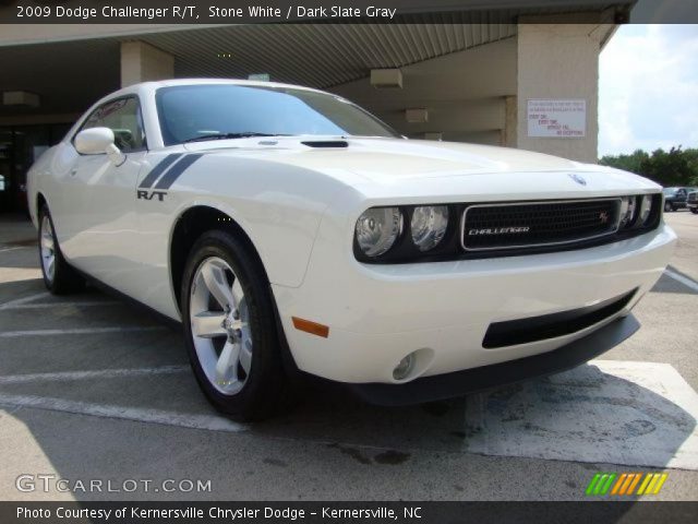 2009 Dodge Challenger R/T in Stone White