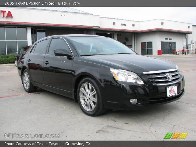 2005 Toyota Avalon Limited in Black
