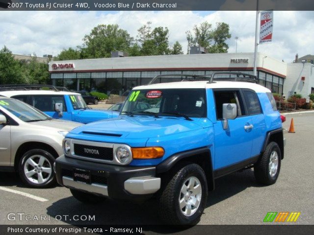 2007 Toyota FJ Cruiser 4WD in Voodoo Blue