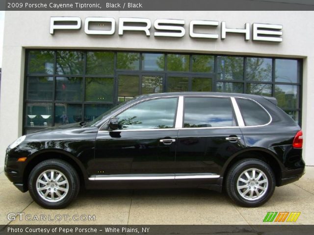 2009 Porsche Cayenne Tiptronic in Black