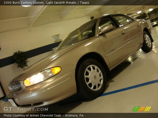 2000 Buick Century Custom in Light Sandrift Metallic