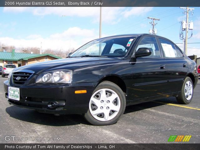 2006 Hyundai Elantra GLS Sedan in Ebony Black