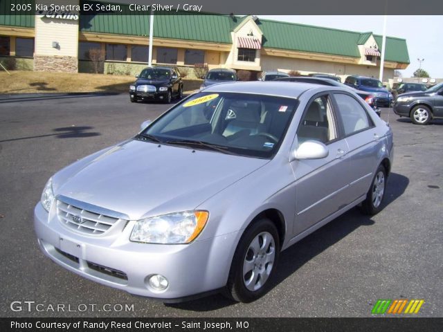 2005 Kia Spectra EX Sedan in Clear Silver