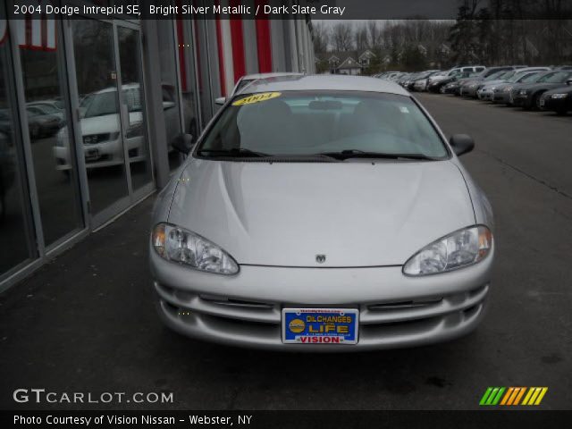 2004 Dodge Intrepid SE in Bright Silver Metallic