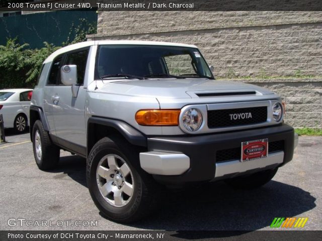 2008 Toyota FJ Cruiser 4WD in Titanium Metallic