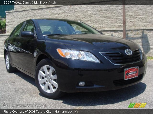 2007 Toyota Camry XLE in Black