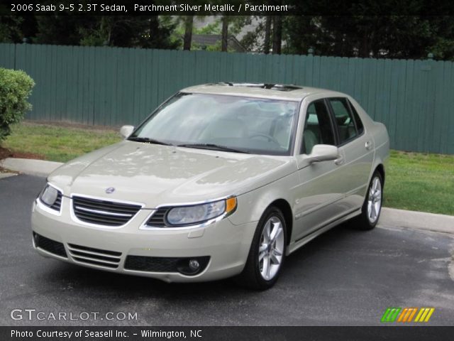 2006 Saab 9-5 2.3T Sedan in Parchment Silver Metallic