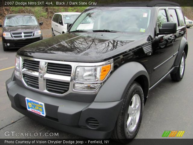 2007 Dodge Nitro SXT 4x4 in Black