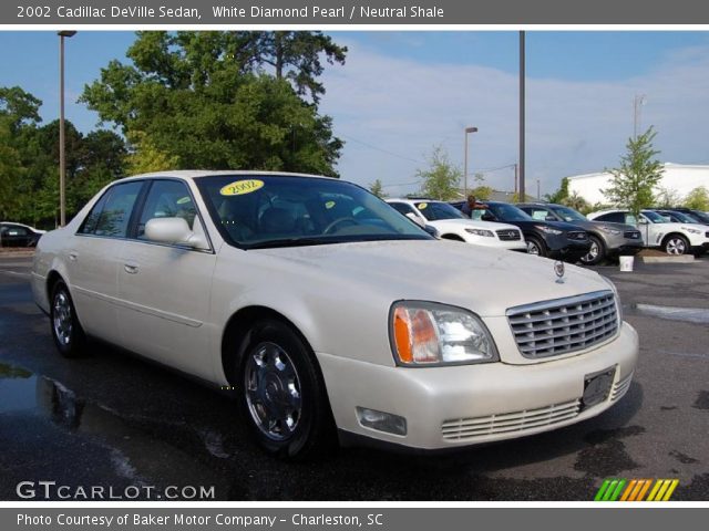 2002 Cadillac DeVille Sedan in White Diamond Pearl