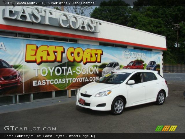 2010 Toyota Matrix 1.8 in Super White