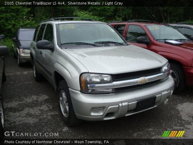 2005 Chevrolet TrailBlazer LS 4x4 in Silverstone Metallic