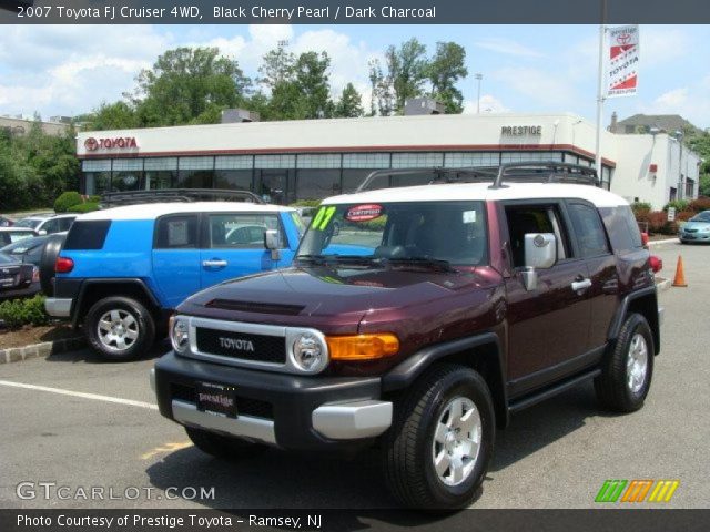 2007 Toyota FJ Cruiser 4WD in Black Cherry Pearl