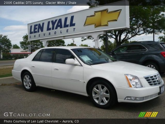 2006 Cadillac DTS Luxury in Glacier White