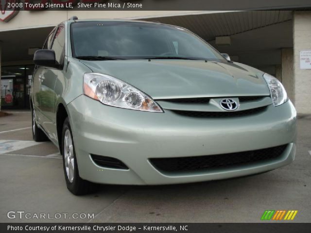 2008 Toyota Sienna LE in Silver Pine Mica