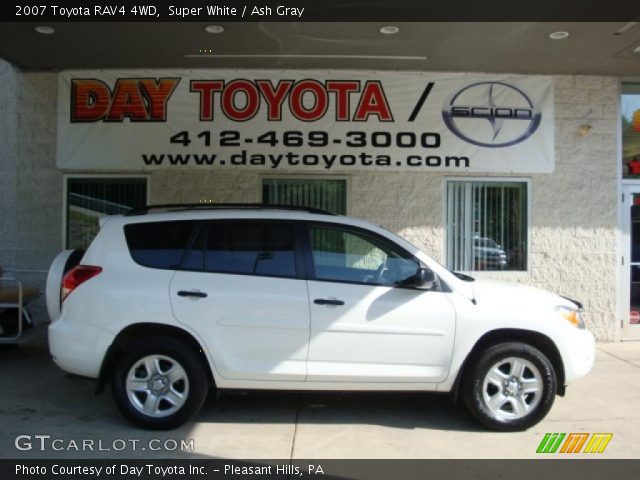 2007 Toyota RAV4 4WD in Super White