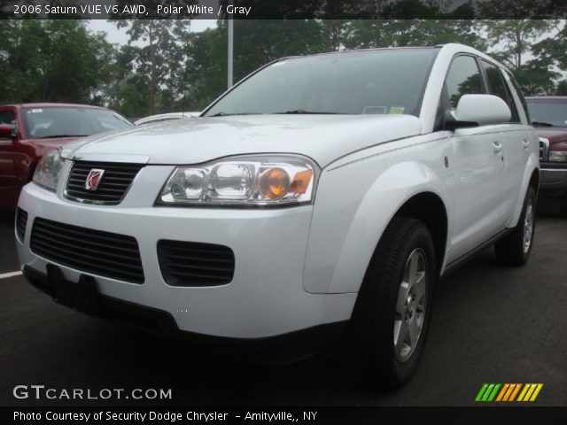 2006 Saturn VUE V6 AWD in Polar White
