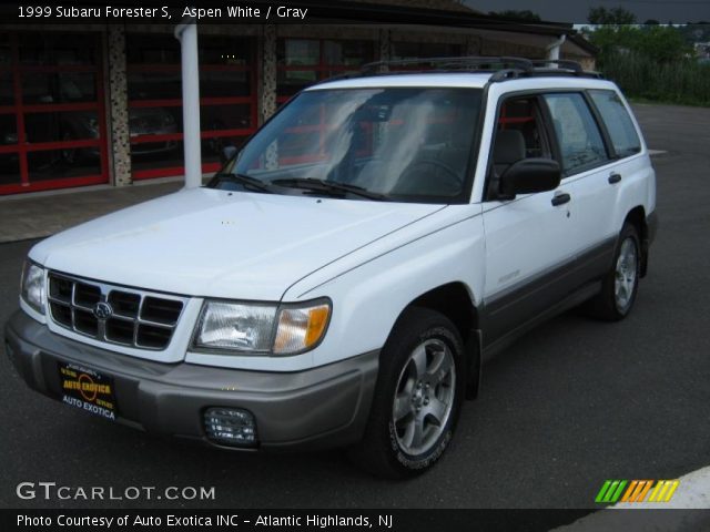 1999 Subaru Forester S in Aspen White