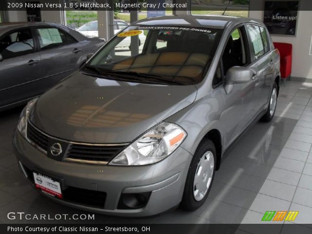 2009 Nissan Versa 1.8 S Hatchback in Magnetic Gray