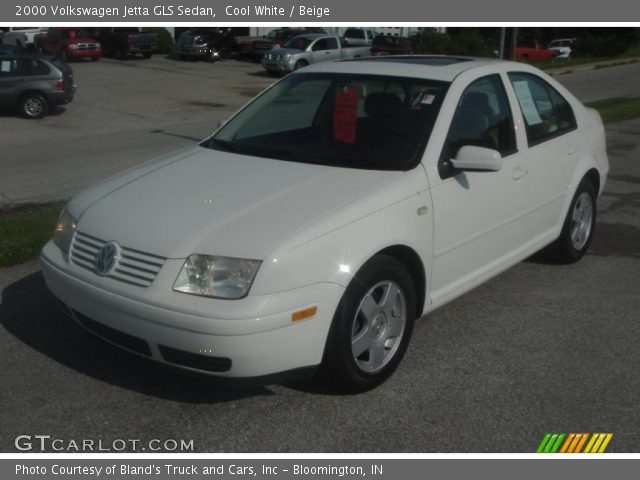 2000 Volkswagen Jetta GLS Sedan in Cool White