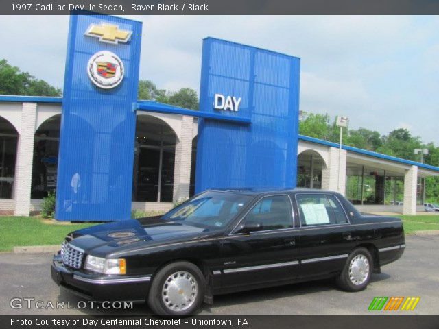 1997 Cadillac DeVille Sedan in Raven Black