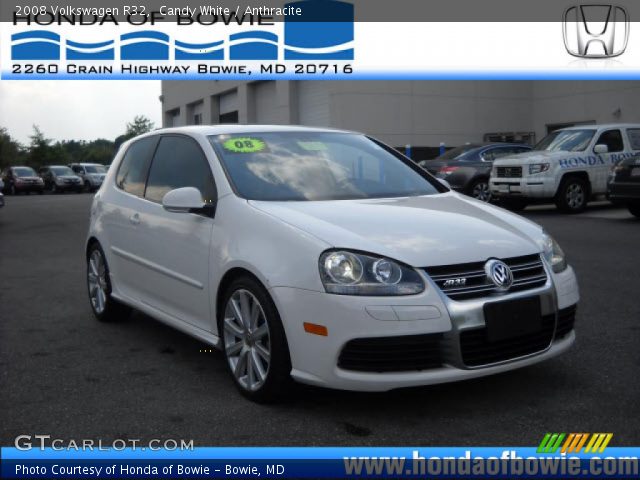 2008 Volkswagen R32  in Candy White