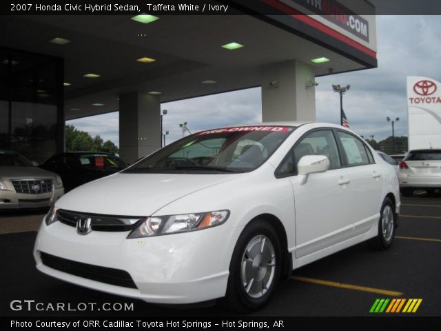2007 Honda Civic Hybrid Sedan in Taffeta White