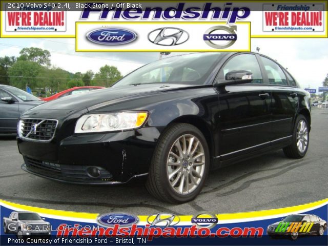 2010 Volvo S40 2.4i in Black Stone