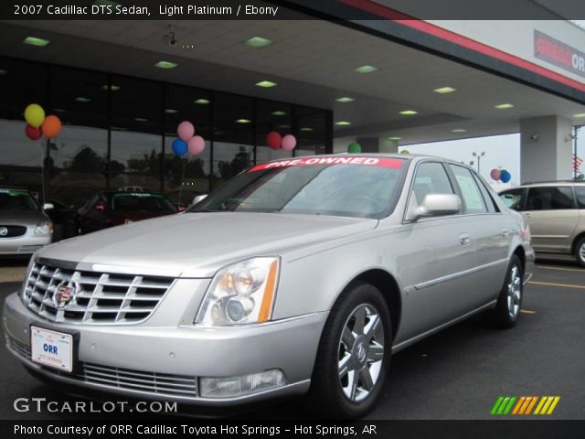 2007 Cadillac DTS Sedan in Light Platinum