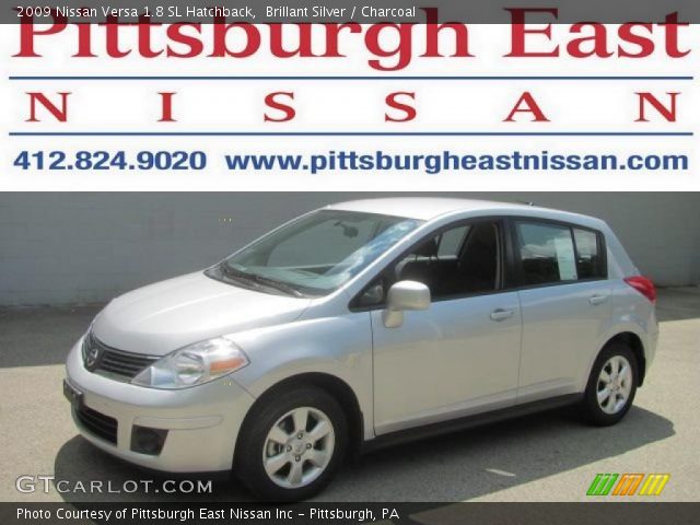 2009 Nissan Versa 1.8 SL Hatchback in Brillant Silver