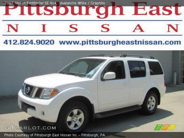 2007 Nissan Pathfinder SE 4x4 in Avalanche White