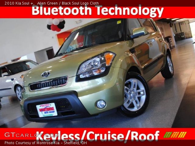 2010 Kia Soul + in Alien Green