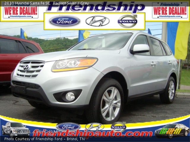 2010 Hyundai Santa Fe SE in Radiant Silver