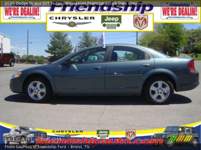 2006 Dodge Stratus SXT Sedan in Magnesium Pearlcoat