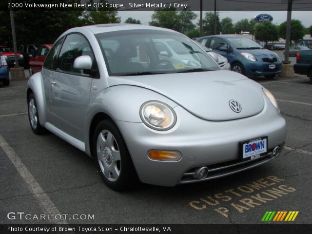 2000 Volkswagen New Beetle GLS Coupe in Silver Metallic