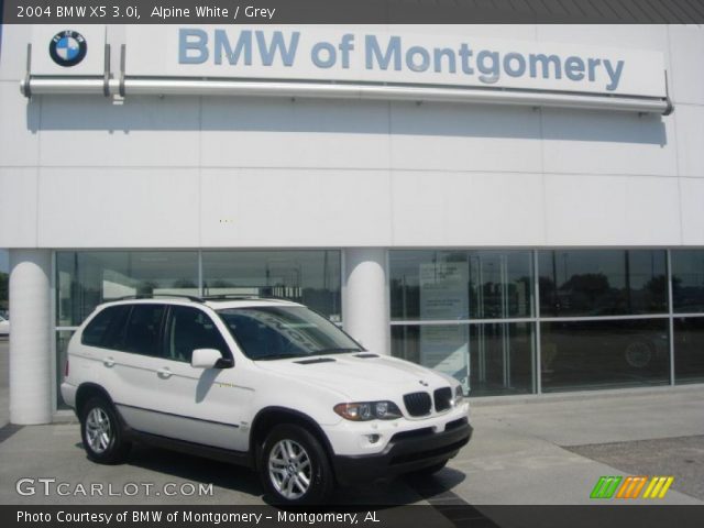 2004 BMW X5 3.0i in Alpine White