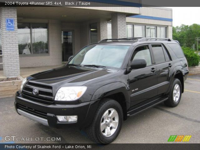 2004 Toyota 4Runner SR5 4x4 in Black