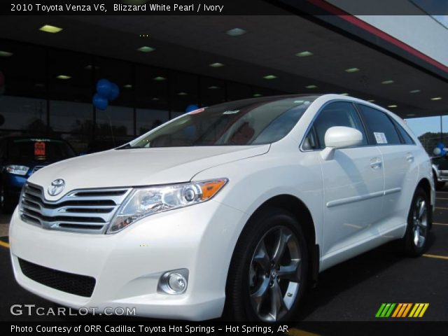 2010 Toyota Venza V6 in Blizzard White Pearl