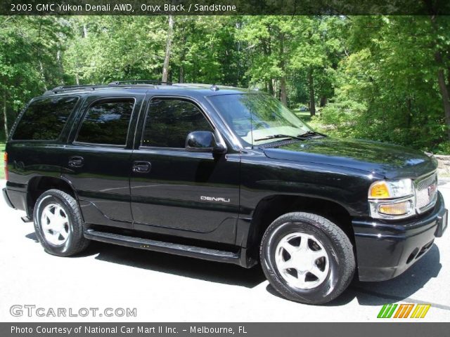 2003 GMC Yukon Denali AWD in Onyx Black