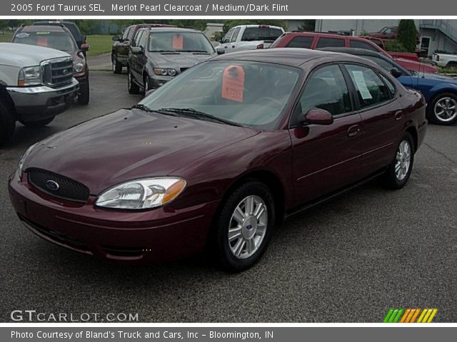 2005 Ford Taurus SEL in Merlot Pearl Clearcoat