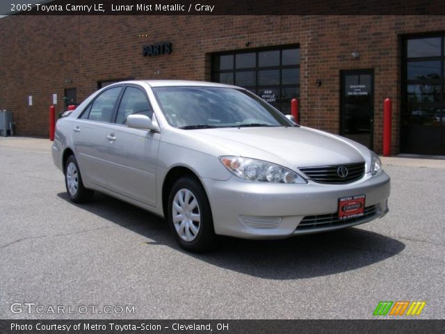 2005 Toyota Camry LE in Lunar Mist Metallic