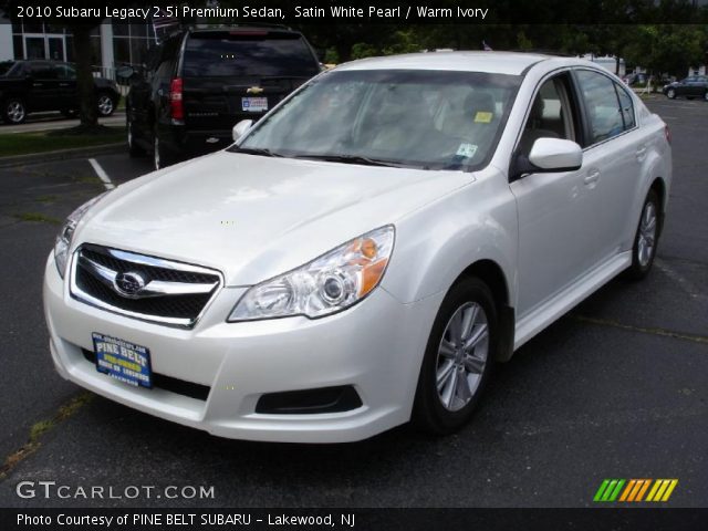 2010 Subaru Legacy 2.5i Premium Sedan in Satin White Pearl