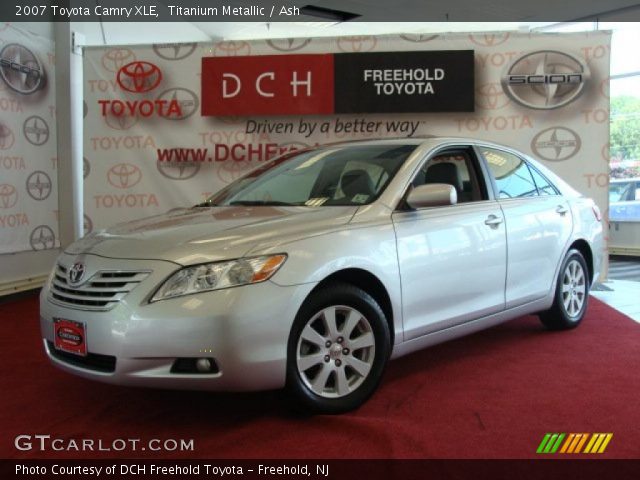 2007 Toyota Camry XLE in Titanium Metallic