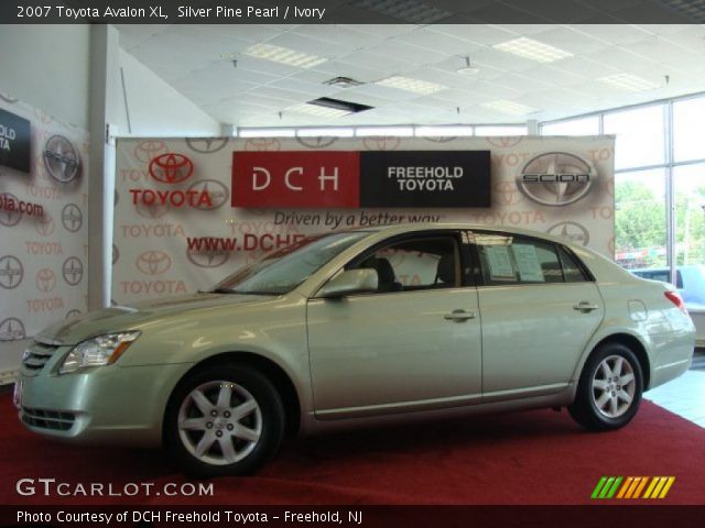 2007 Toyota Avalon XL in Silver Pine Pearl