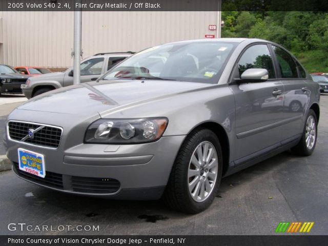 2005 Volvo S40 2.4i in Flint Gray Metallic