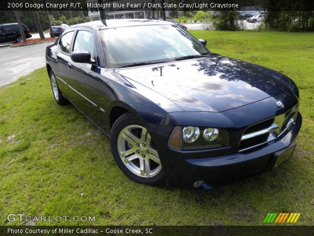 2006 Dodge Charger R/T in Midnight Blue Pearl