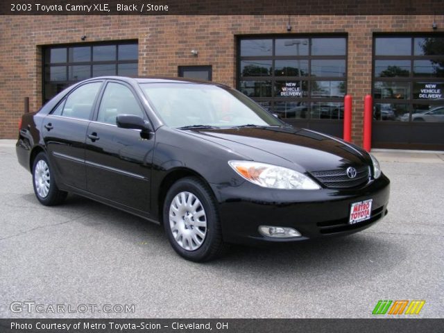 2003 Toyota Camry XLE in Black