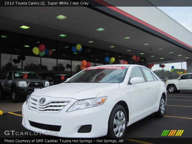 2010 Toyota Camry LE in Super White