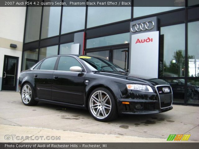 2007 Audi RS4 4.2 quattro Sedan in Phantom Black Pearl Effect