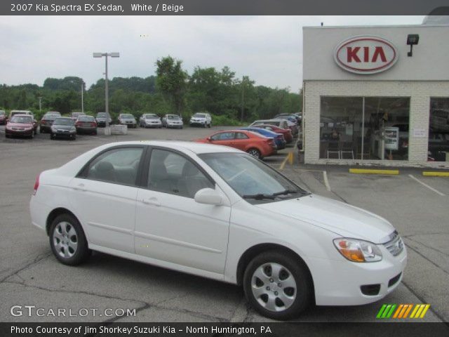 2007 Kia Spectra EX Sedan in White