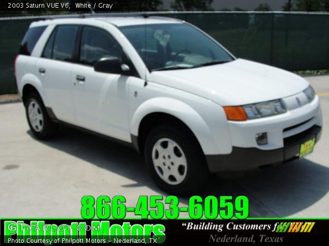 2003 Saturn VUE V6 in White